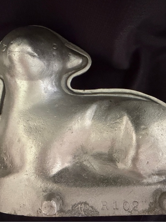 Other - VINTAGE ANTIQUE Cast Aluminum lamb Easter Mold Chocolate Candy Collectable